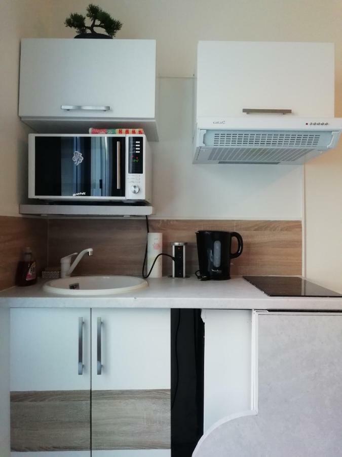 Chic Studio Near Paris Apartment Saint-Denis  Exterior photo